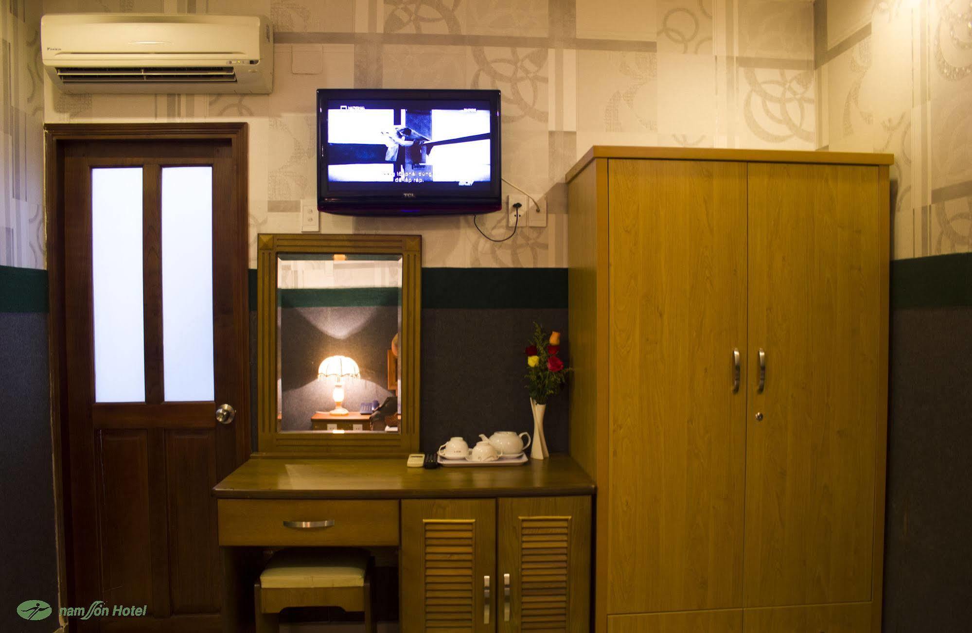 Nam Son Hotel 호치민 외부 사진